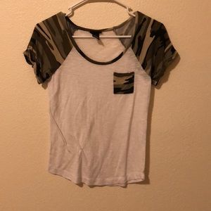 White and camo short sleeve